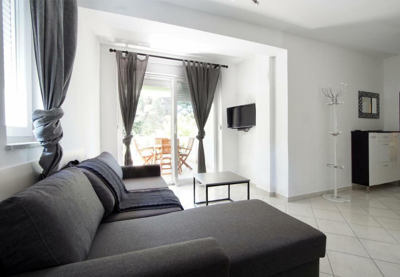 B88 Apartments - Vila Palma สเวติ ฟิลลิปปี ยาคอฟ ภายนอก รูปภาพ